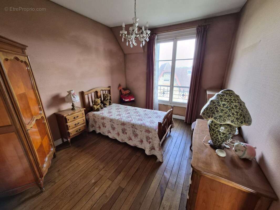Maison à LA FRETTE-SUR-SEINE