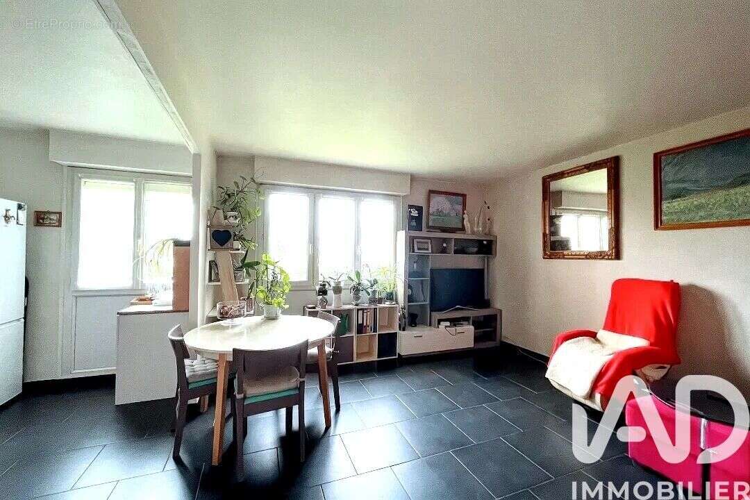 Photo 2 - Appartement à MANTES-LA-VILLE