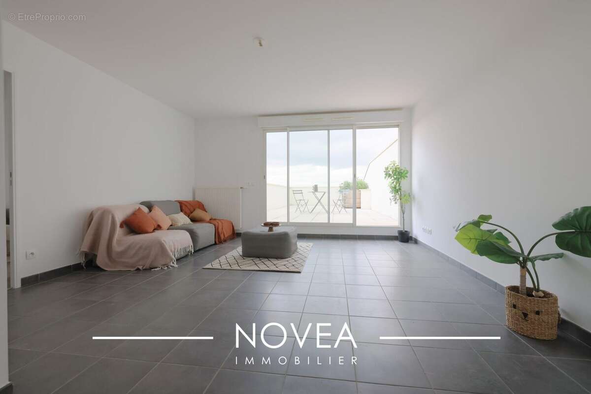 Appartement à VOURLES