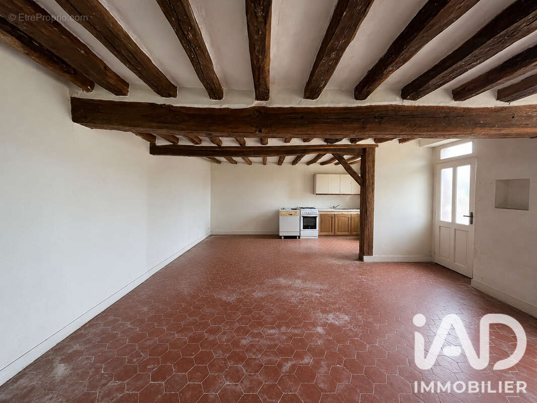 Maison 82 m² à Tremblay-Les-Villages  - photo 7