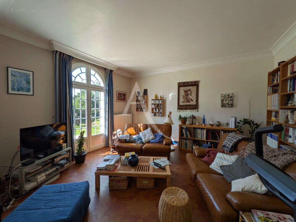 Maison à CHOUZY-SUR-CISSE