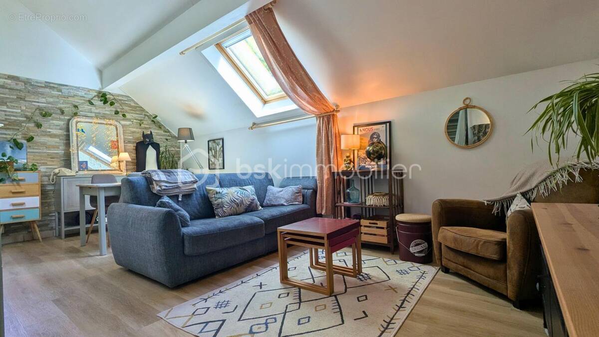 Appartement à BRIE-COMTE-ROBERT