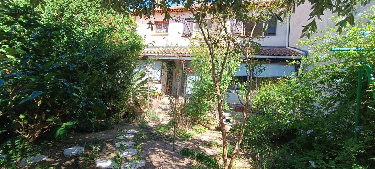 Maison à SAINT-MANDRIER-SUR-MER