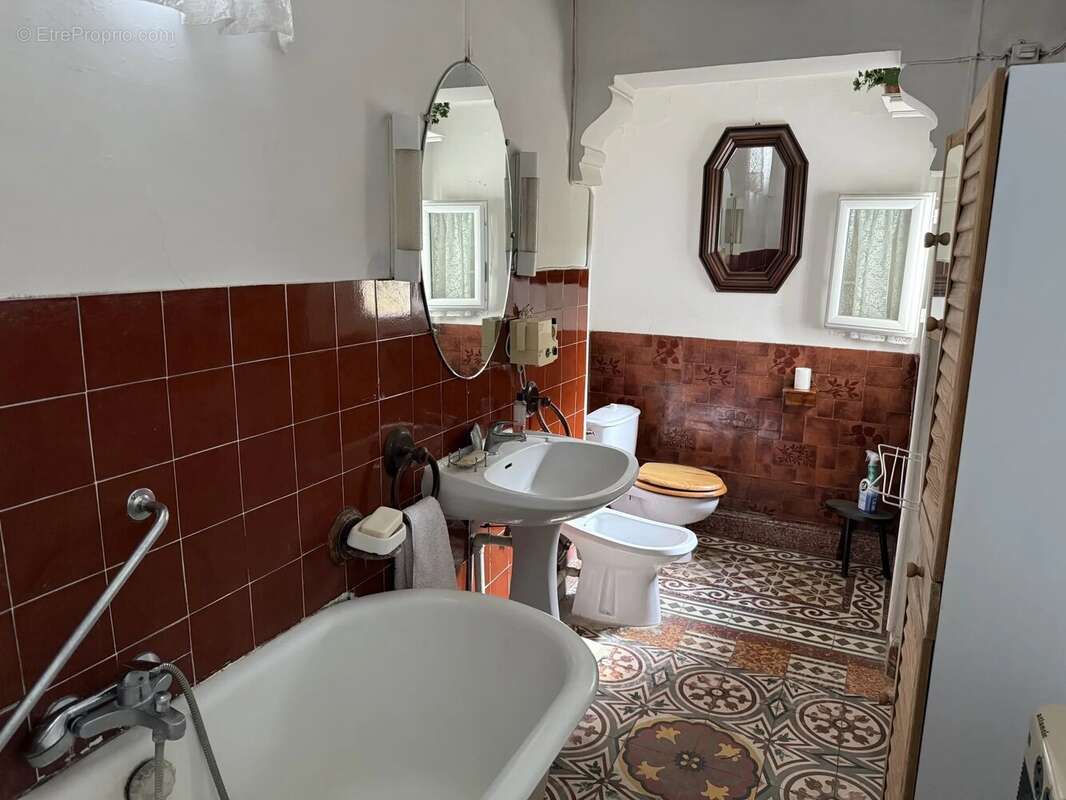 Maison à SAINT-GENIES-DE-MALGOIRES