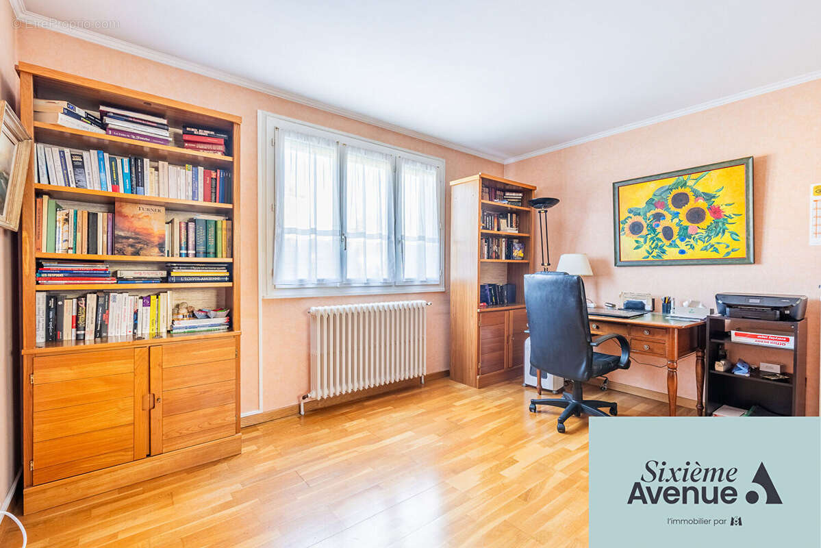 Maison à CHILLY-MAZARIN