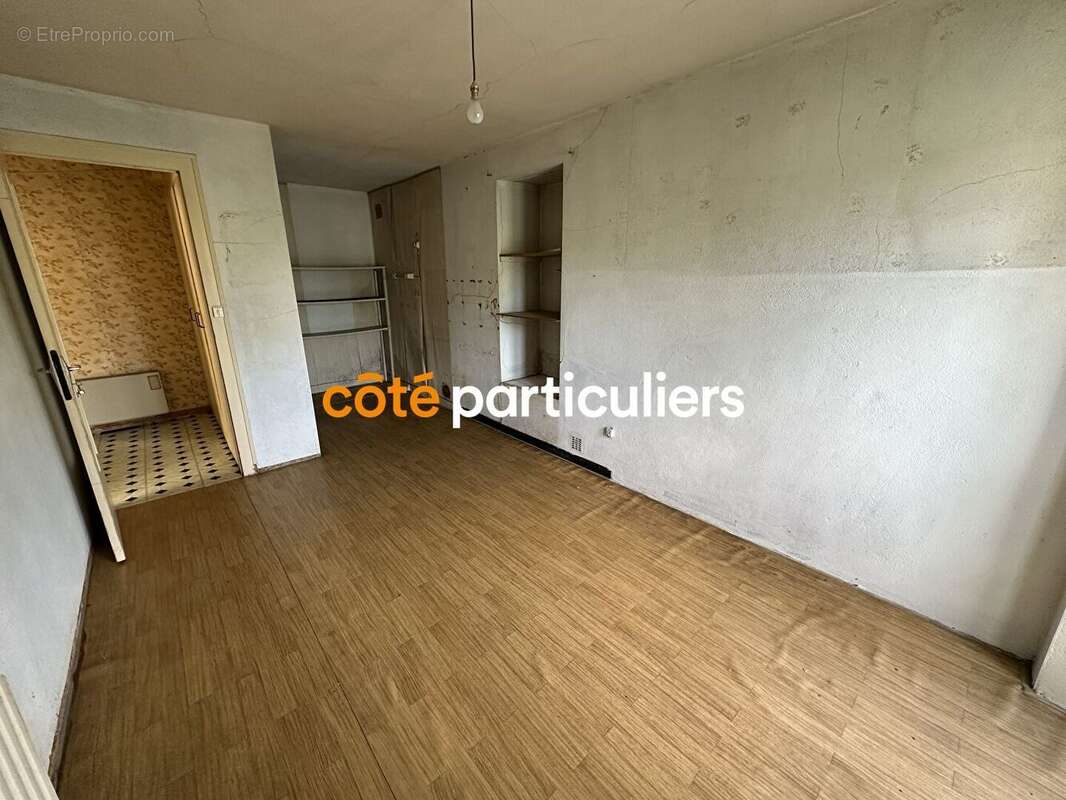 Maison à MOUZEUIL-SAINT-MARTIN