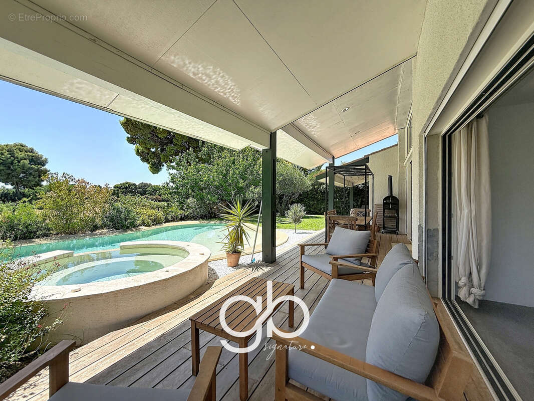 Baillargues   Villa contemporaine - 160m2 - au sein du Domaine du Golf de Massane - photo 12