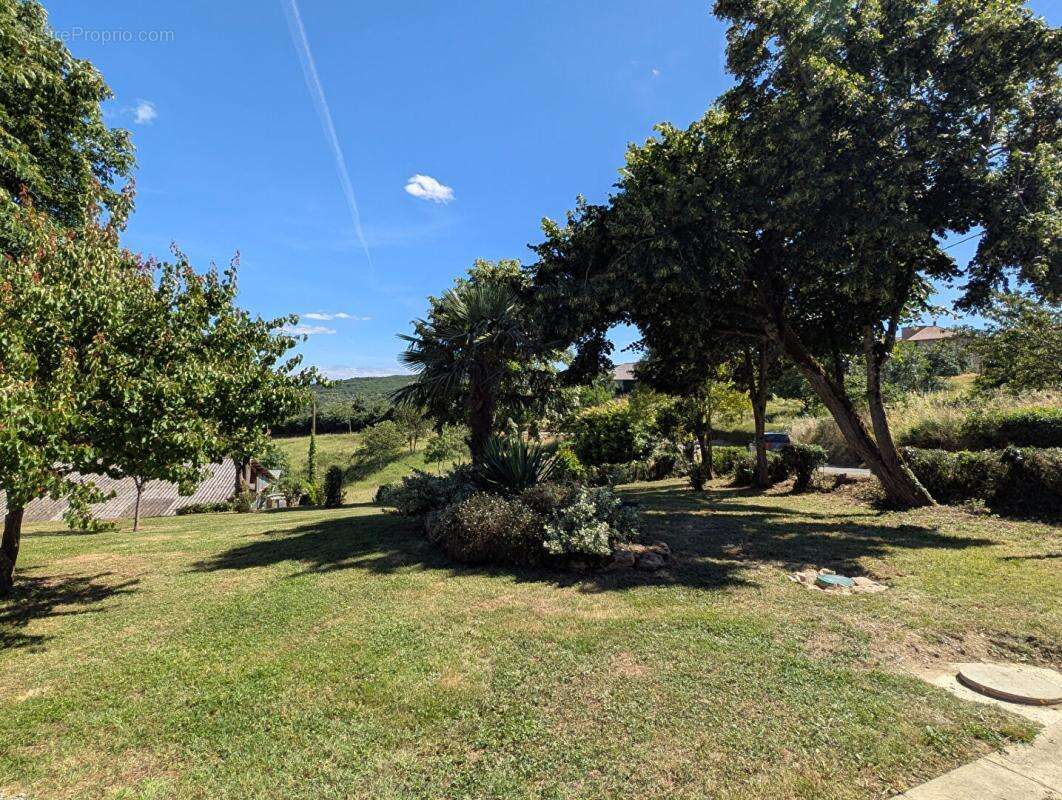 Maison Marignac Laspeyres 348 m2 avec jardin et dépendance - photo 16