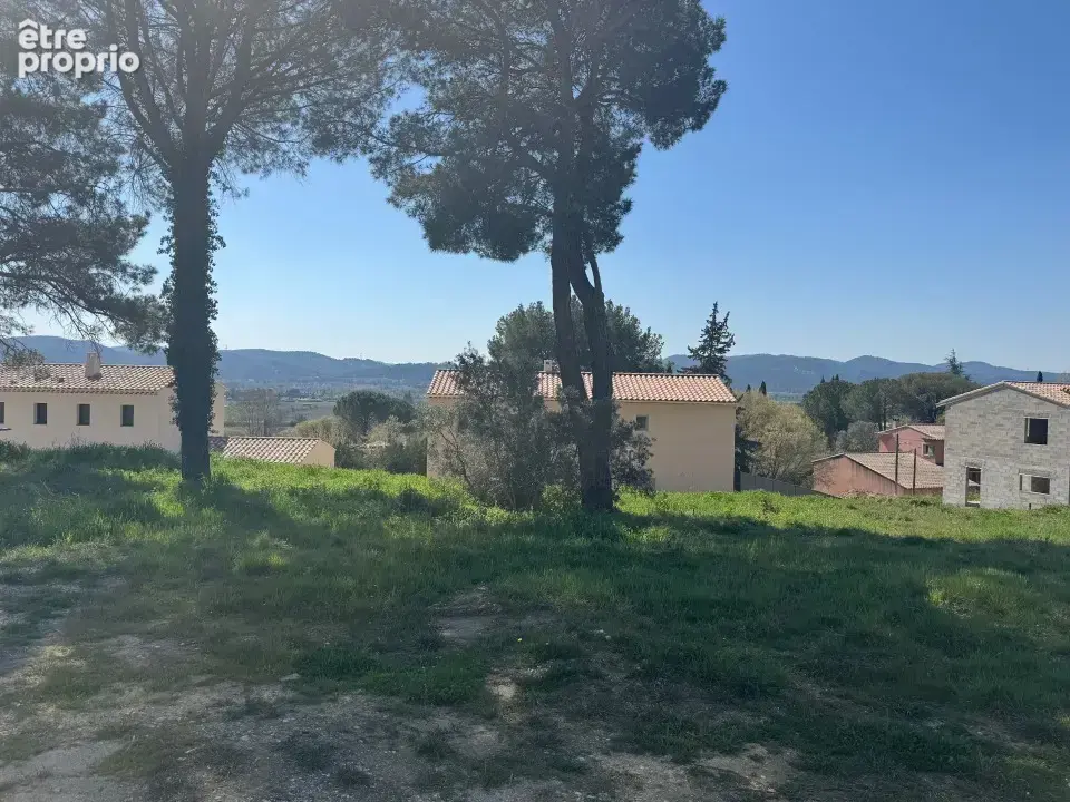 Terrain à CADENET