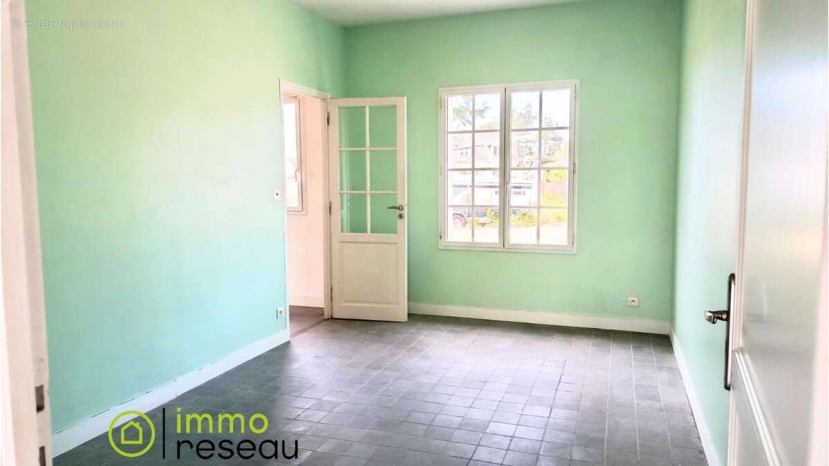 Maison à BRETTEVILLE-SUR-AY