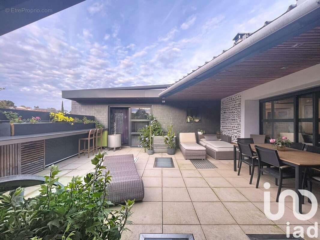 Photo 7 - Commerce à LESCAR