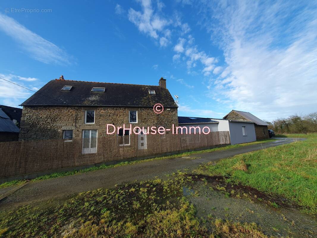 Maison à BAGUER-MORVAN