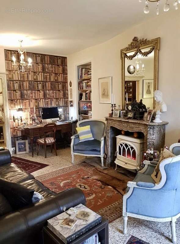 Maison à LAROCHEMILLAY