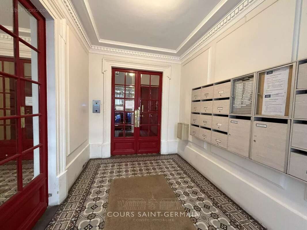 Appartement à PARIS-15E