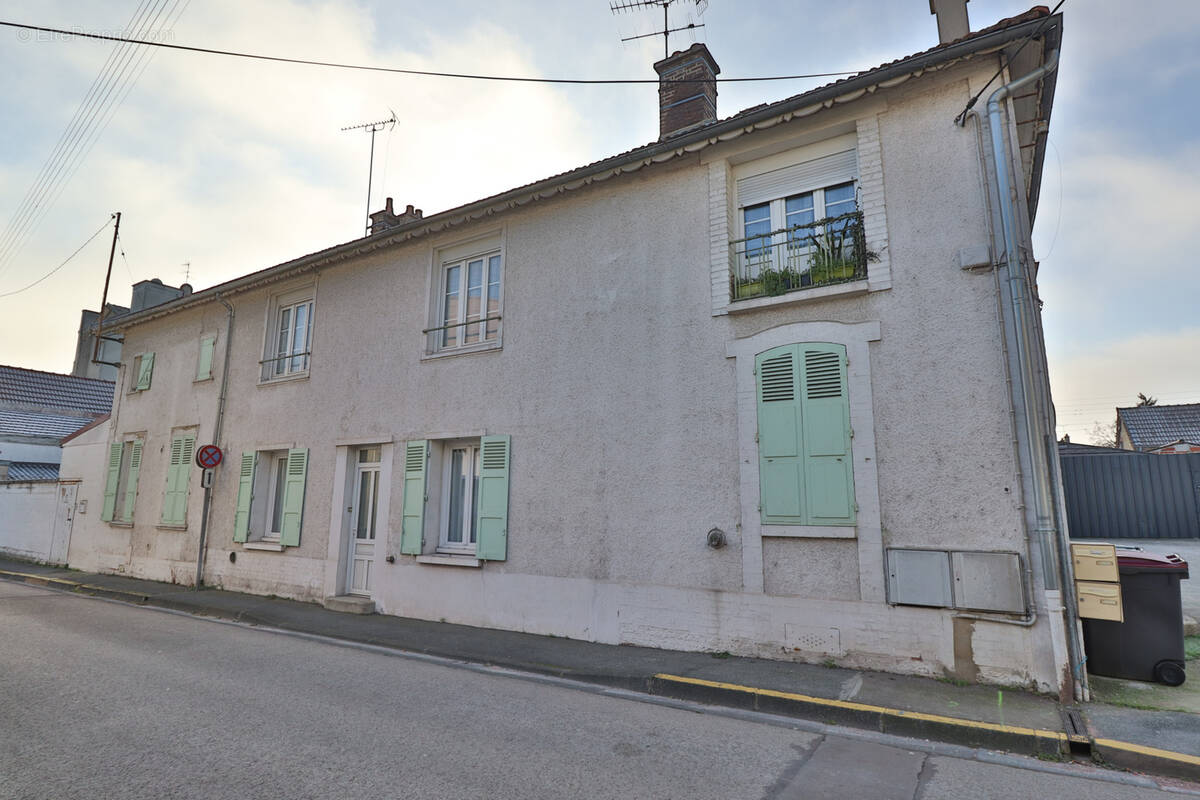 Appartement à SAINTE-SAVINE