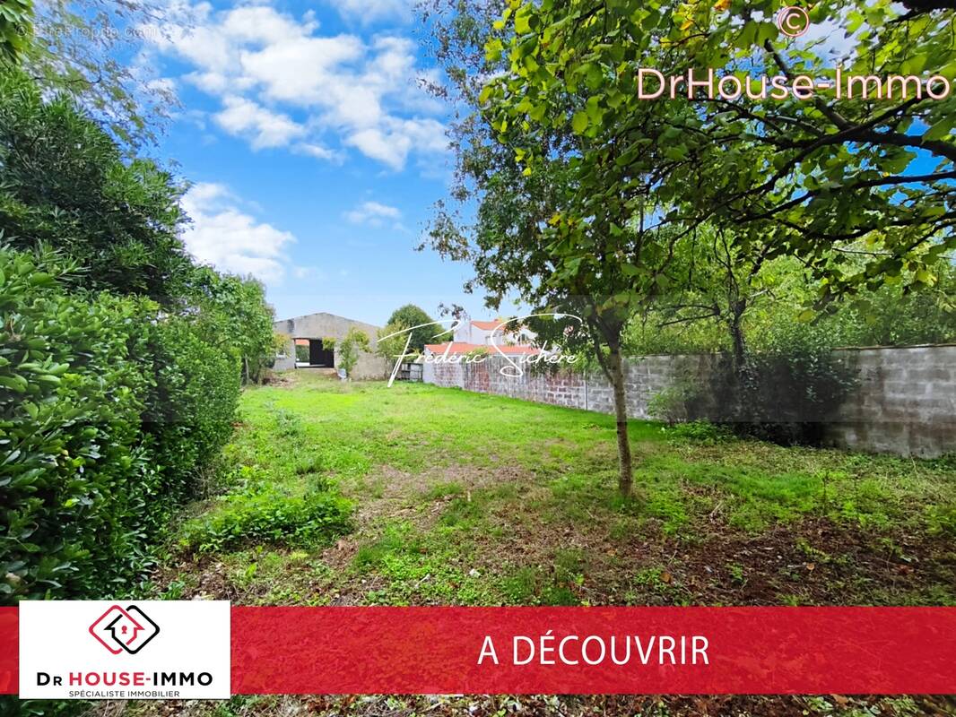 Terrain à DOMPIERRE-SUR-MER