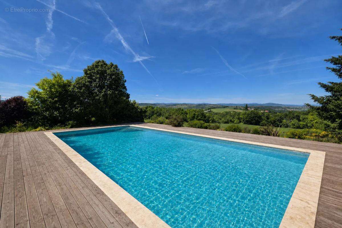 Maison à PLATS