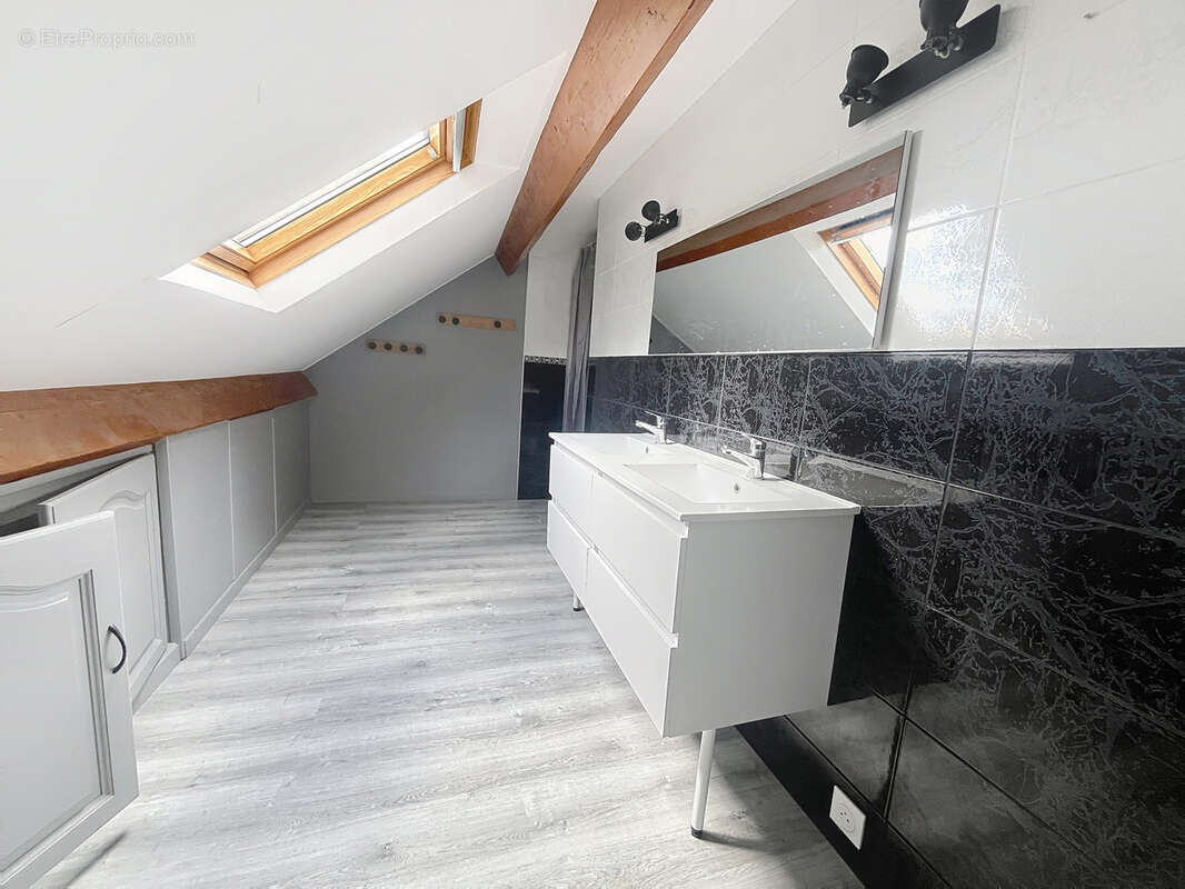 Maison à LE MESNIL-EURY