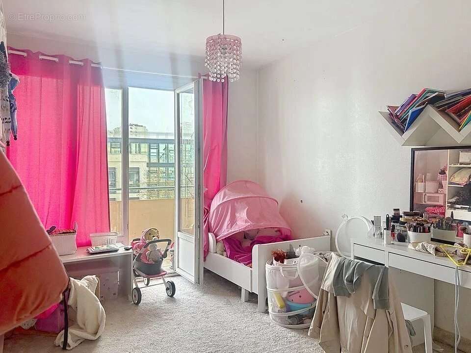 Appartement à LYON-8E