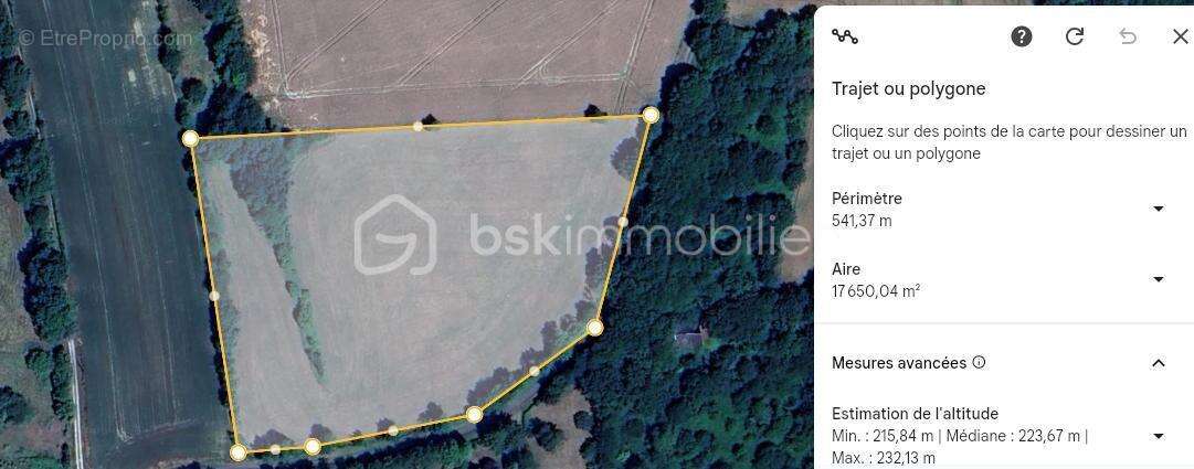 Terrain à LE PLANTIS