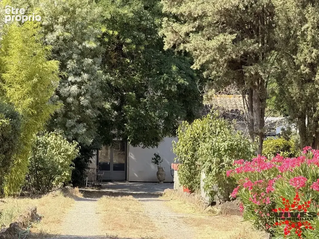 Maison de campagne pleine de charme sur 1768m2 - photo 3