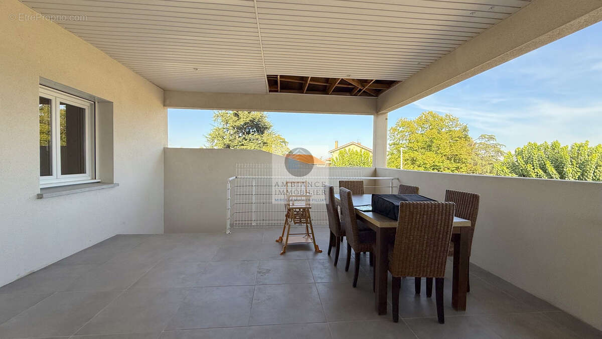 Appartement à GUILHERAND-GRANGES