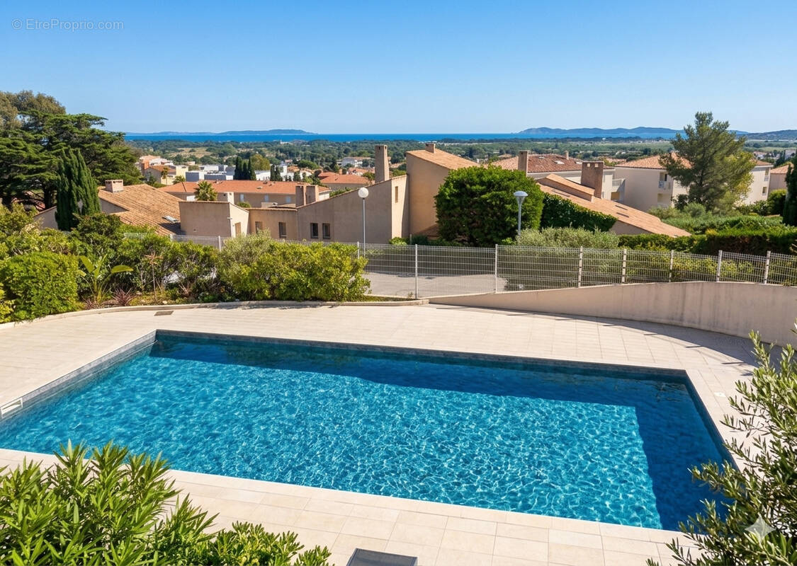 Appartement à HYERES
