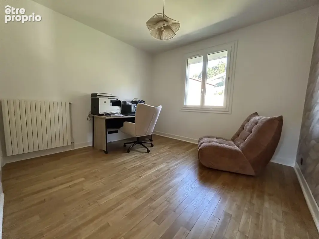 Maison 4 pièces, 133 m2 habitables, avec garage, cave, chaufferie, et dépendance au fond du terrain - photo 10
