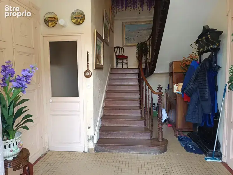 Opportunité : Maison de Village à rafraichir de plus de 170 m² - photo 4