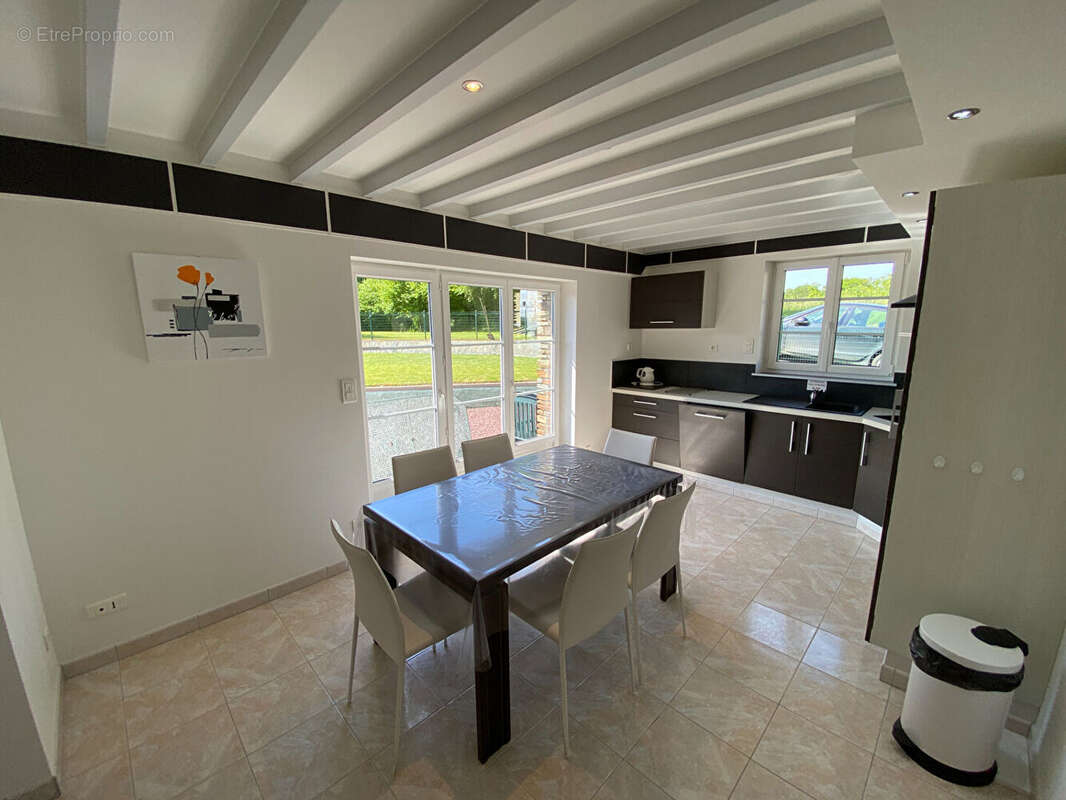 Maison à SAINT-GEORGES-D&#039;ELLE