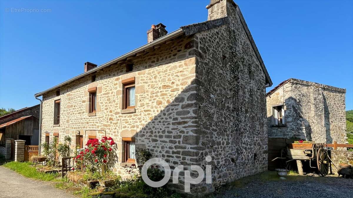 Maison à JABREILLES-LES-BORDES