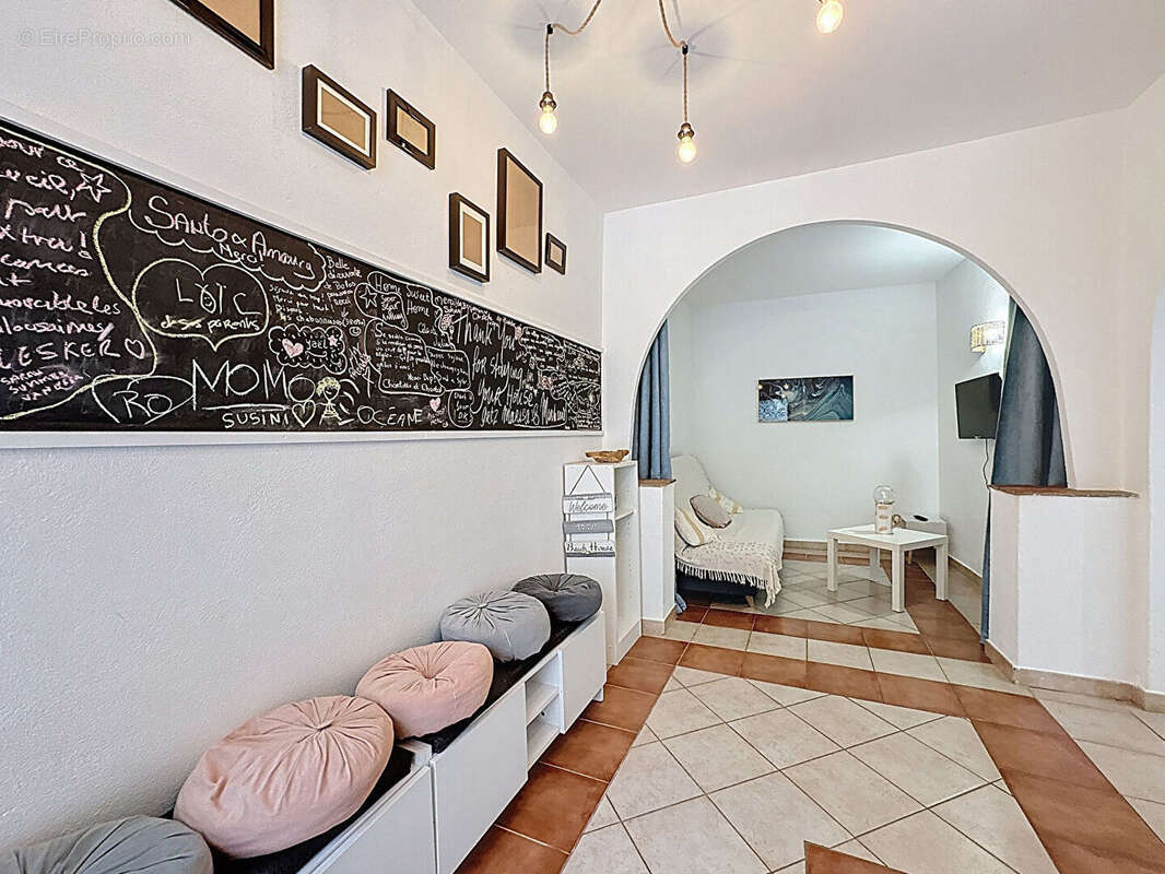 Appartement à ROQUEBRUNE-CAP-MARTIN