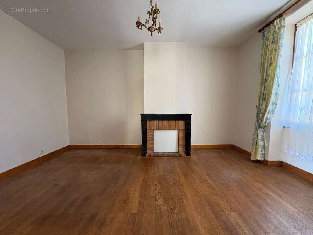 Maison à PACY-SUR-EURE