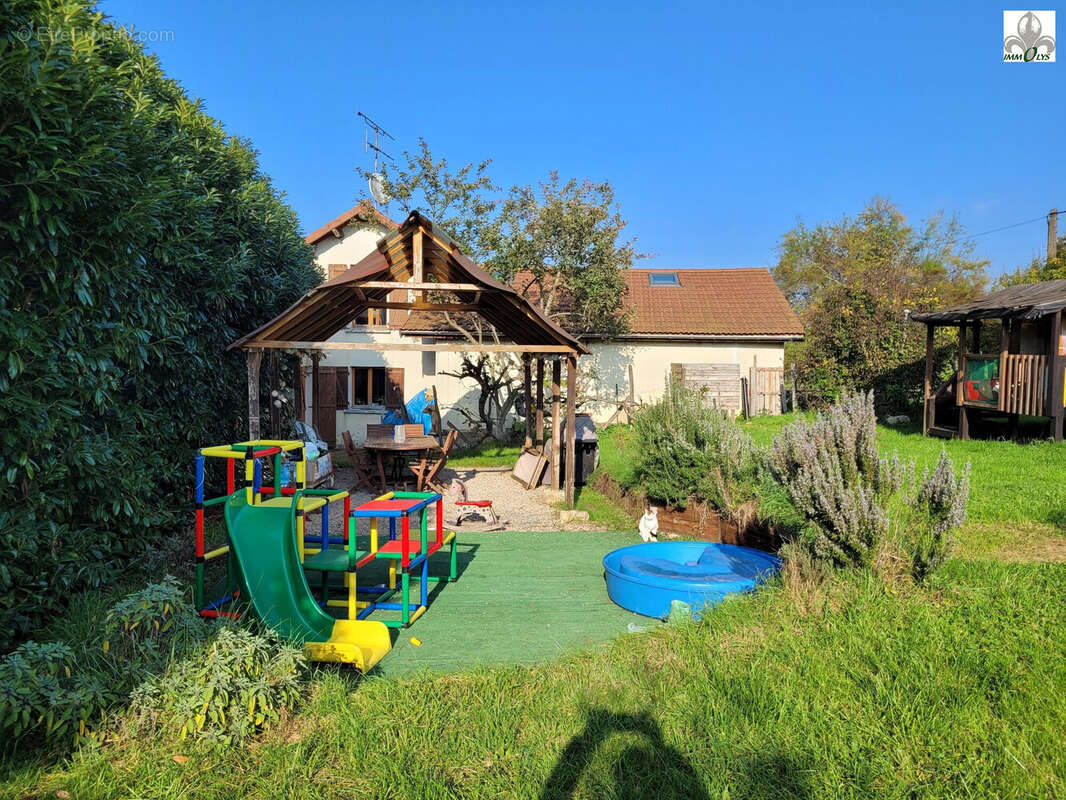 Maison à TOURNUS
