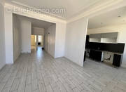 Appartement à MARSEILLE-5E