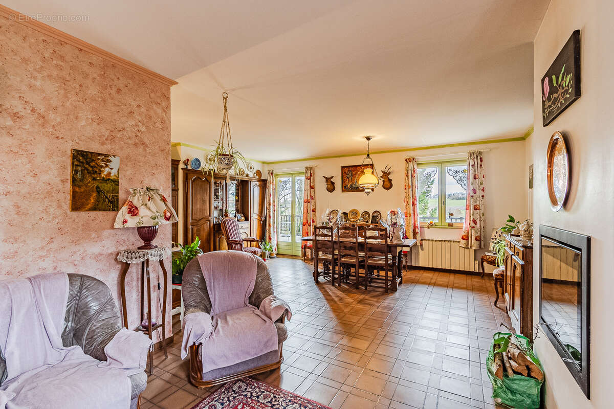 Maison à DENICE