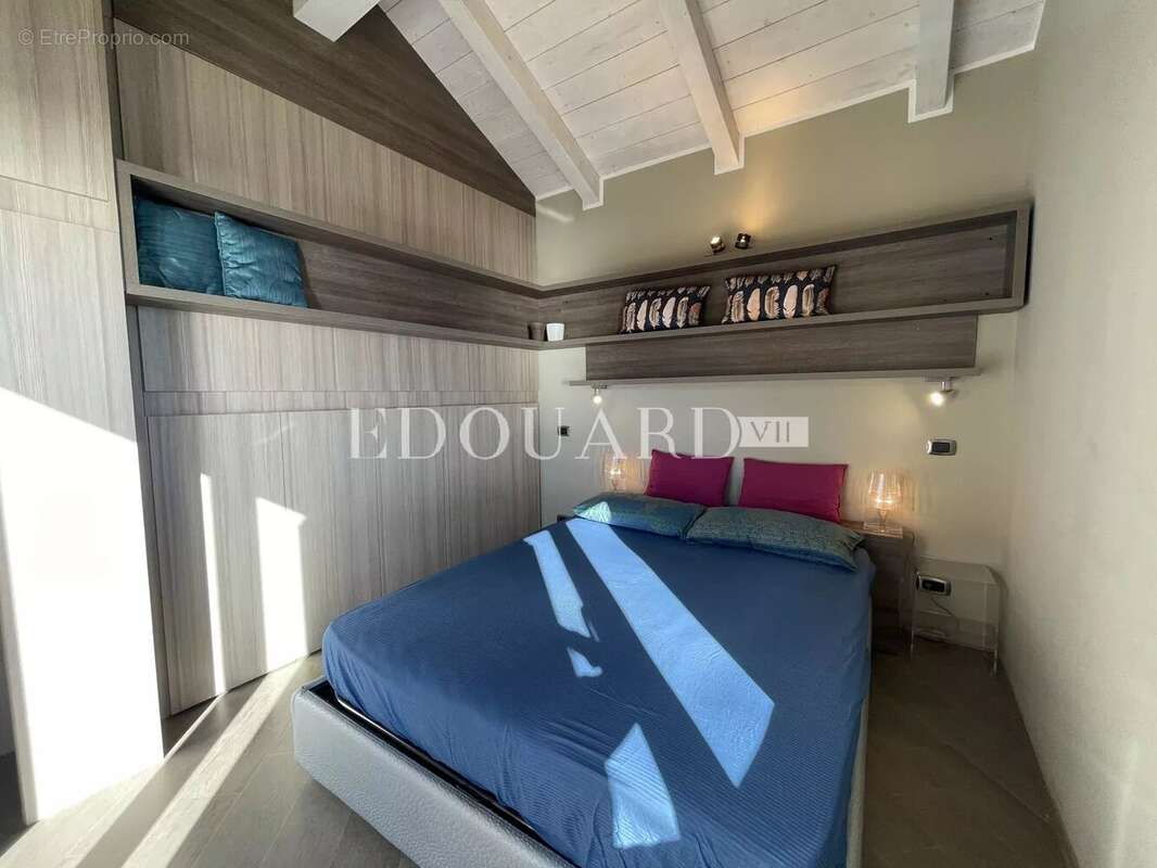 Appartement à ROQUEBRUNE-CAP-MARTIN