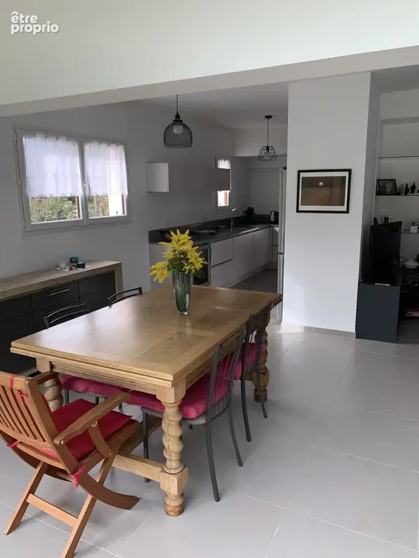 CHAMBERY Hauteurs, maison spacieuse 4 ch, au calme, terrasse et jardin, garage, idéale vie de famille - photo 3