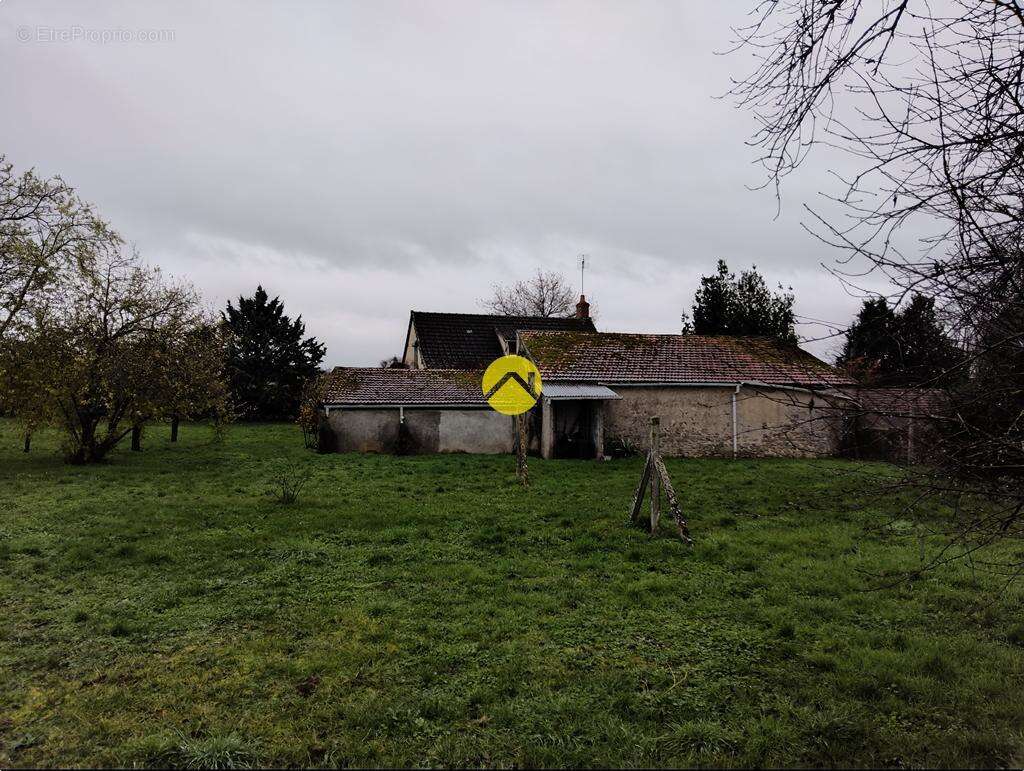 Maison à VALIGNY