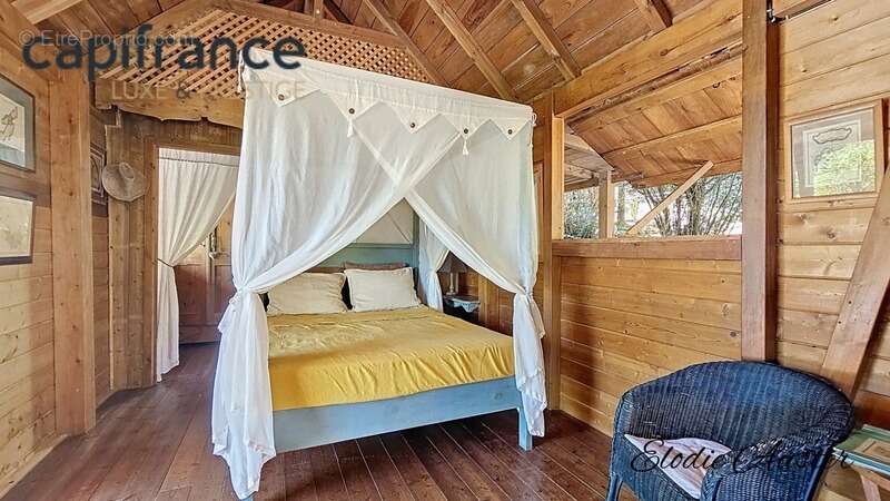 Maison à TERRE-DE-BAS