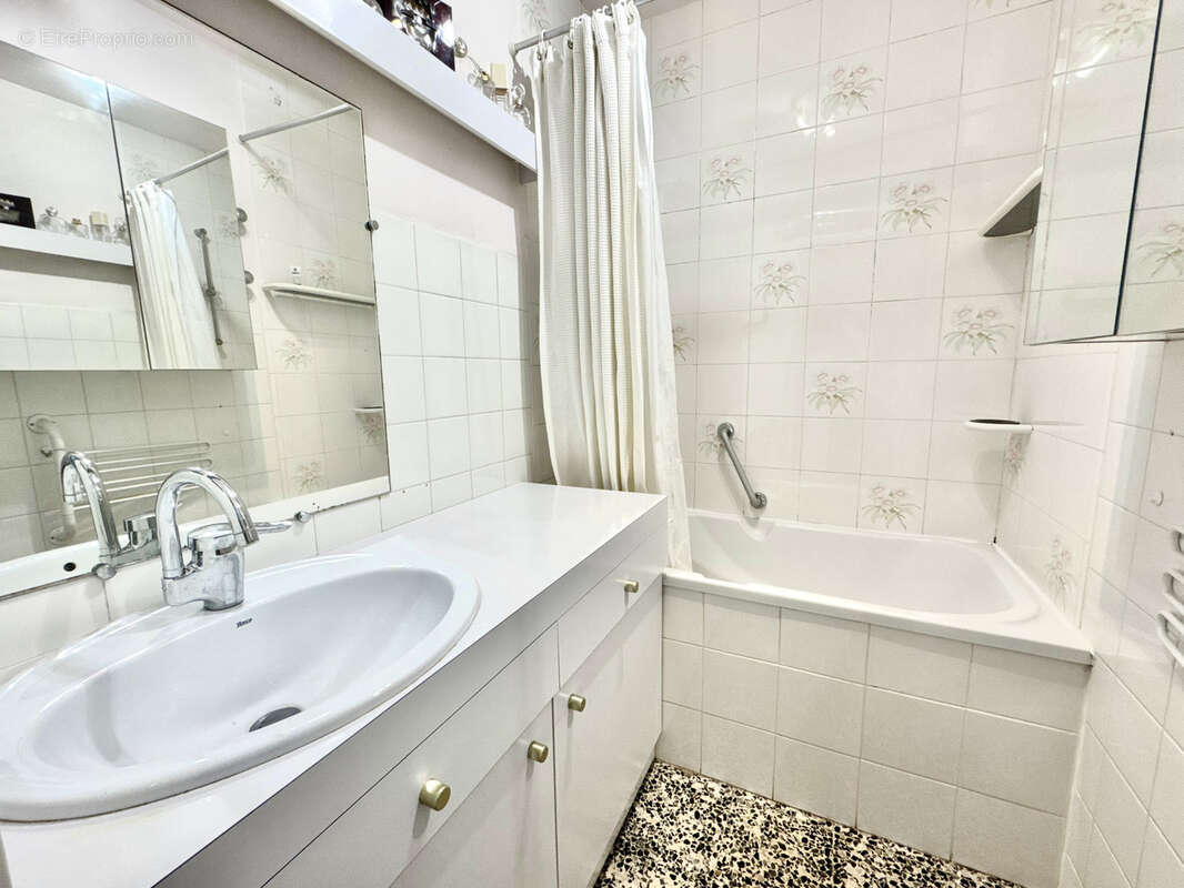 Appartement à MARSEILLE-9E