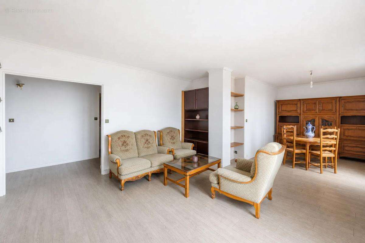 Appartement à SAINT-GRATIEN