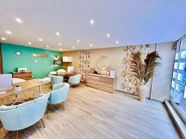 Commerce à TRANS-EN-PROVENCE