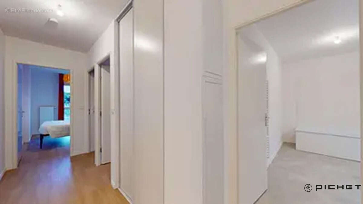 Investissement locatif  - T4 de 81 m² avec terrasse et 2 parkings - Résidence récente 2023 - photo 11