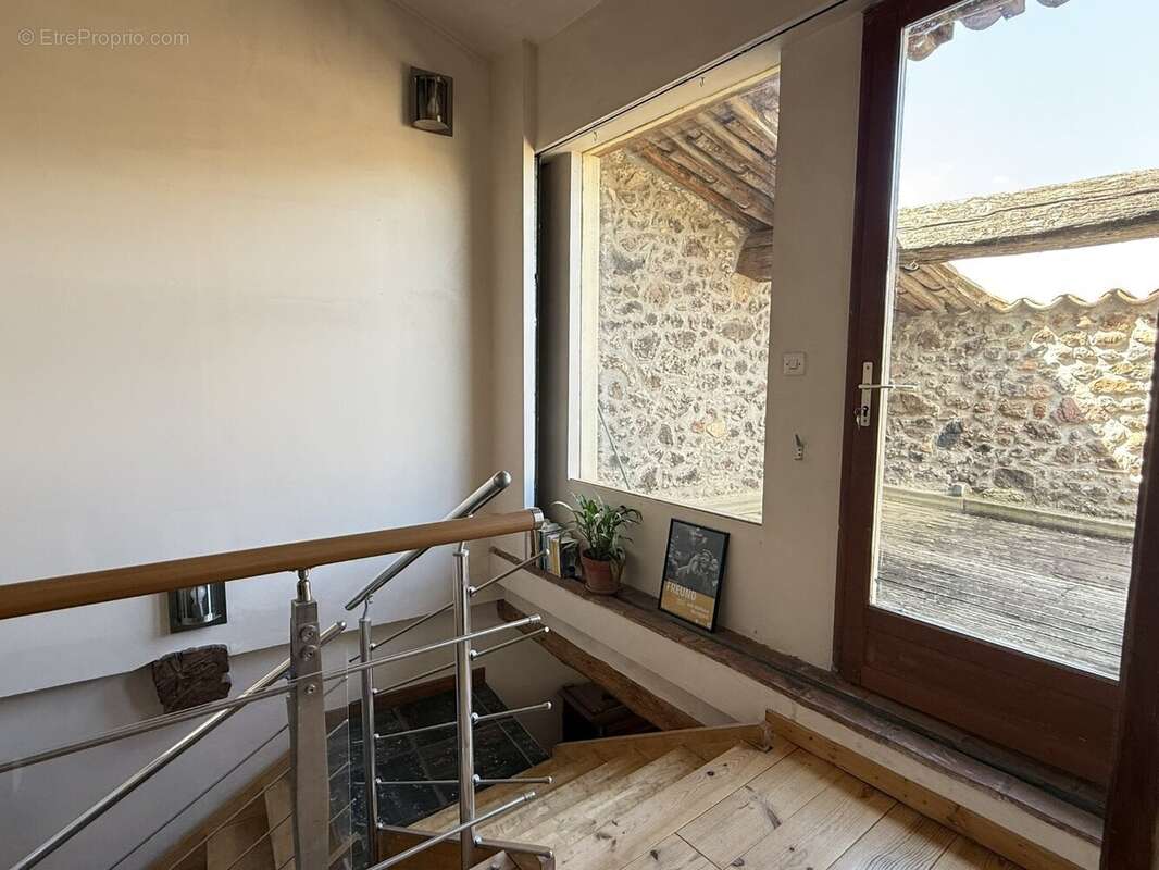 Maison à SAINT-THIBERY