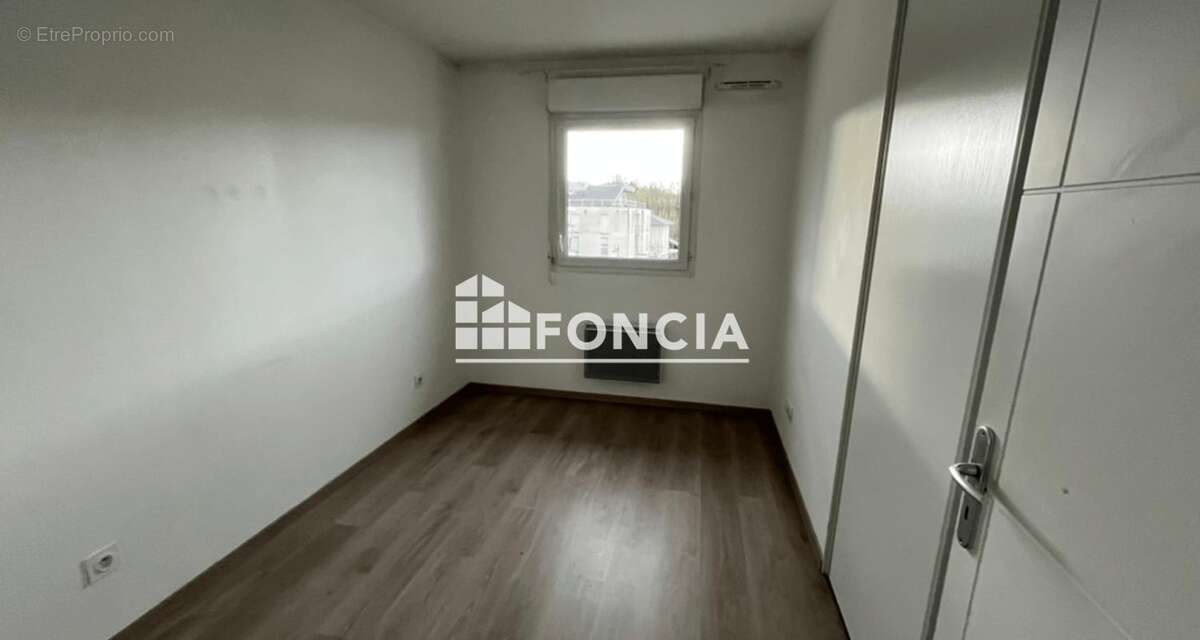 Appartement à BONNE