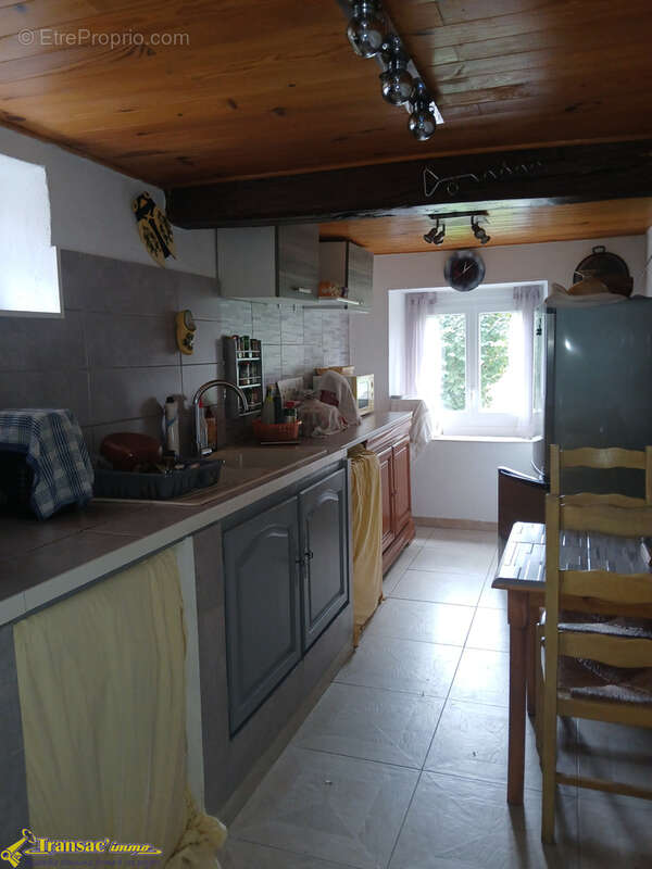 Maison à AUGEROLLES