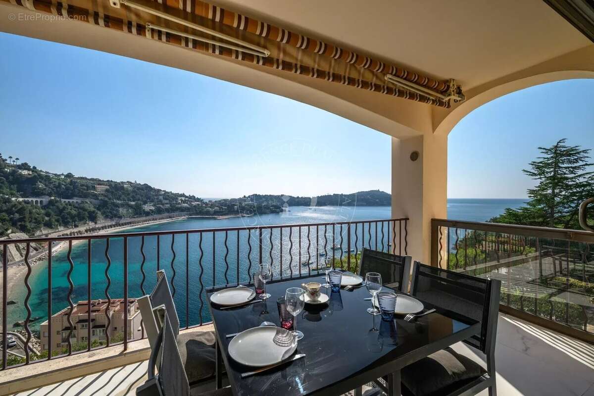 Appartement à VILLEFRANCHE-SUR-MER