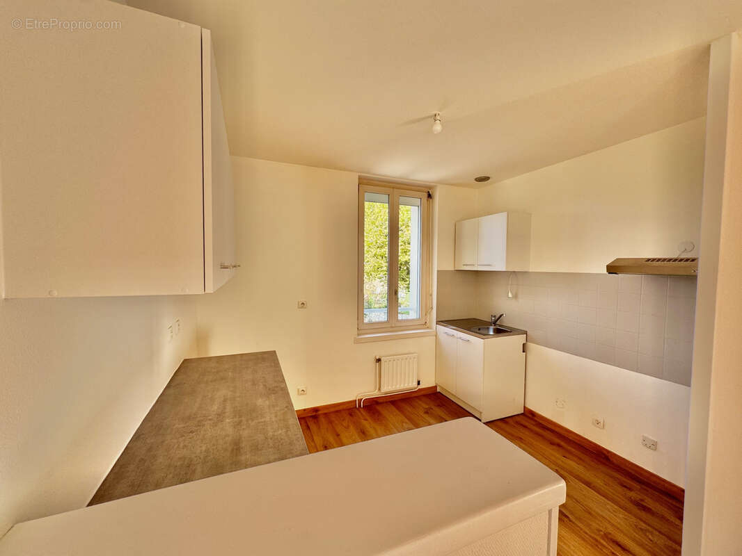 Appartement à SAINT-QUENTIN-FALLAVIER