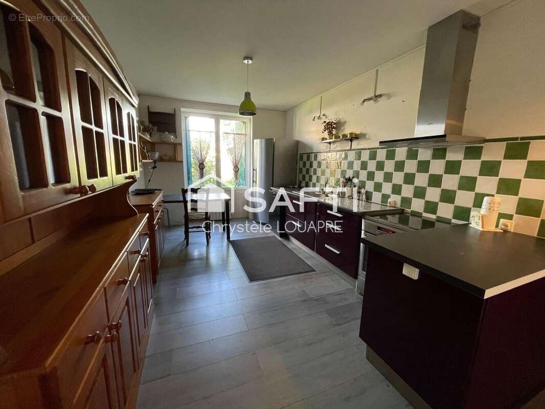 Maison 307 m² à Cresse  - photo 6